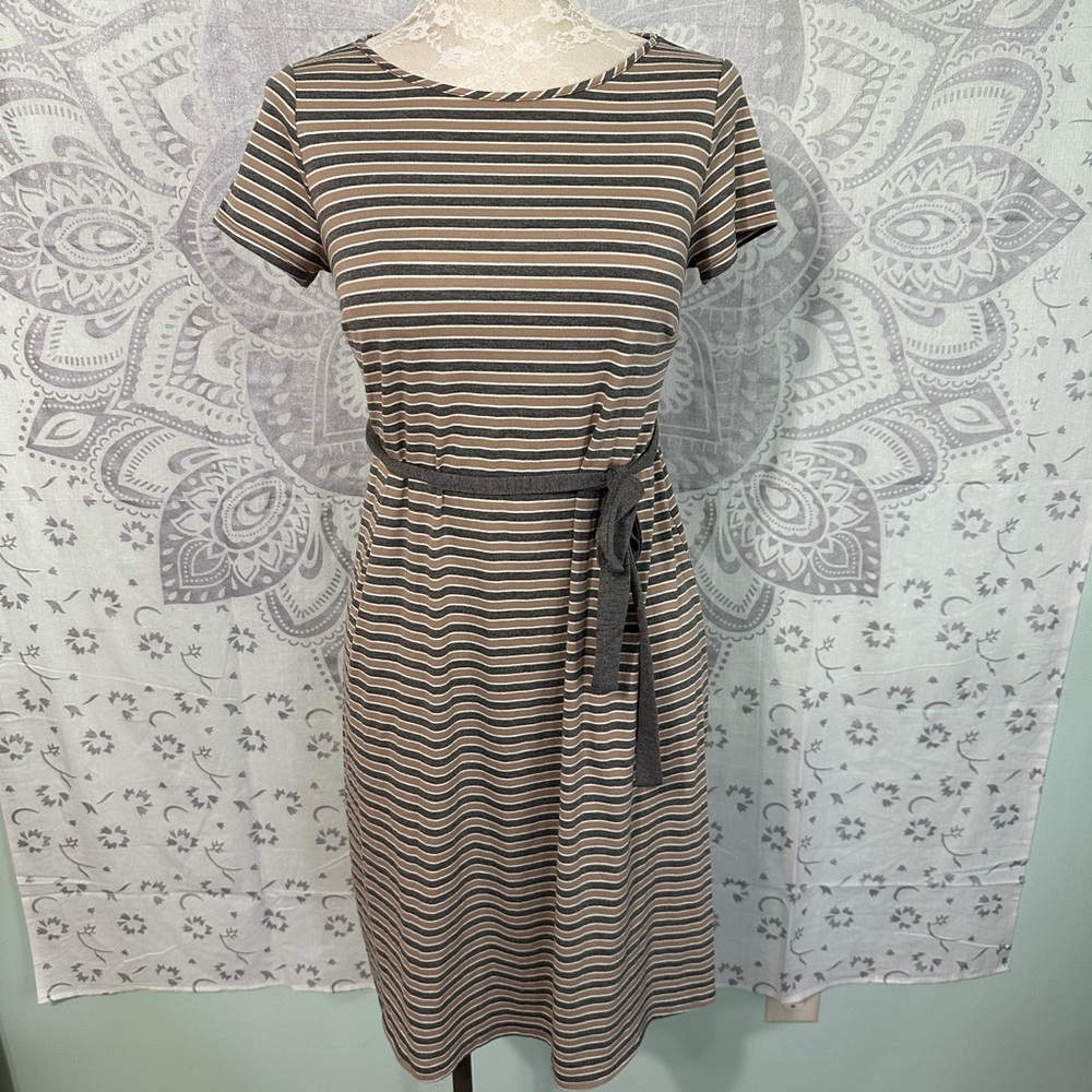 New $39 Oh Baby Maternity Motherhood Kohls Stripe T Shirt Dress Grey Tan White S